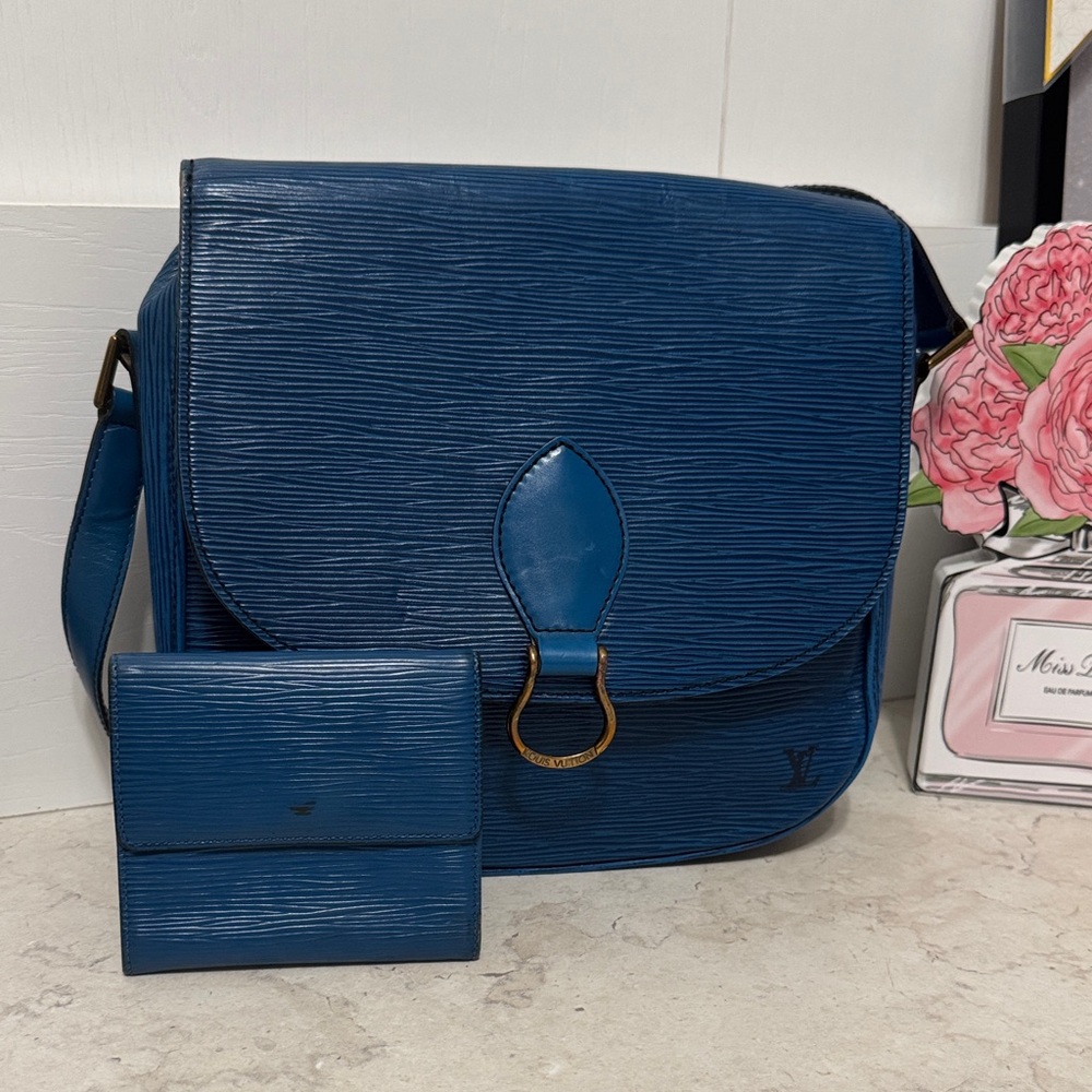 💙💙Louis Vuitton St Cloud Shoulder/Crossbody and wallet Bundle💙💙
